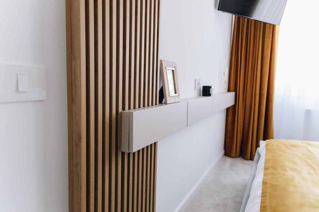 Tulip Apartment Oradea Exterior photo