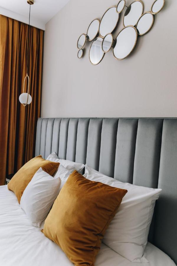 Tulip Apartment Oradea Exterior photo